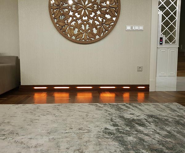 Deluxe Aksüper Süpürgelik